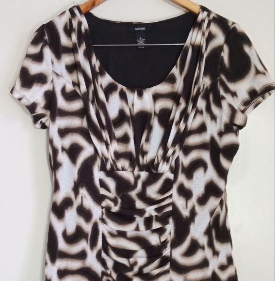 Alfani tribal scoop neck gathered and ruched Short sleeve top women's size large - Picture 1 of 7